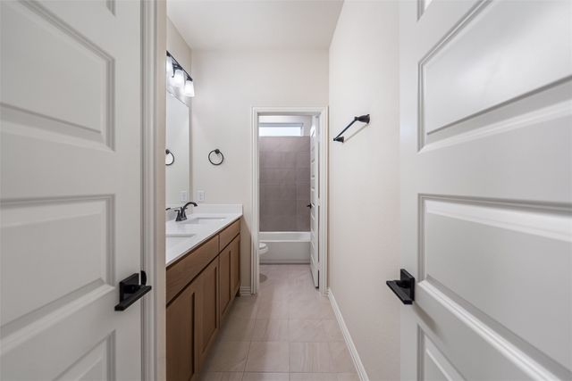 3107 White Oak Road, Oak Ridge, TX 75161