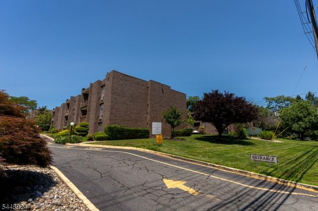 355 River Road E, Nutley Twp., NJ 07110