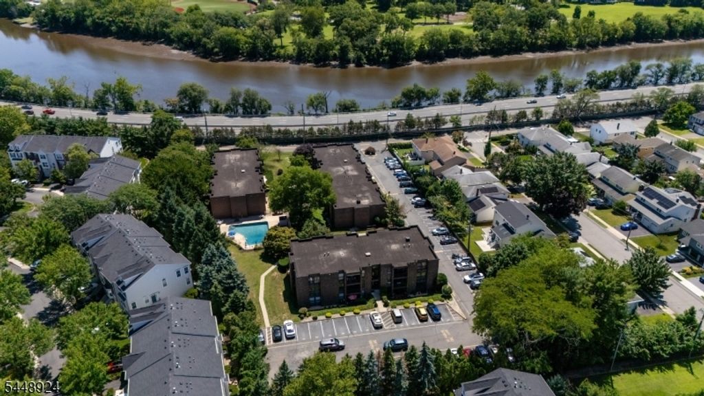 355 River Road E, Nutley Twp., NJ 07110 — photo 2