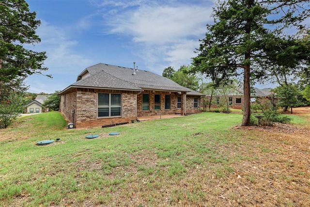 8960 Overlook Drive, Guthrie, OK 73044