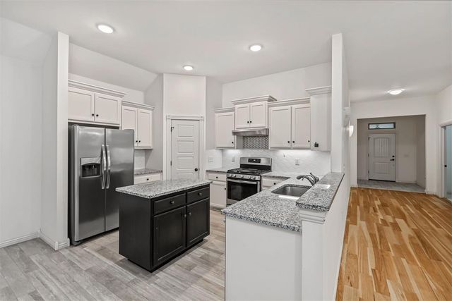 8960 Overlook Drive, Guthrie, OK 73044