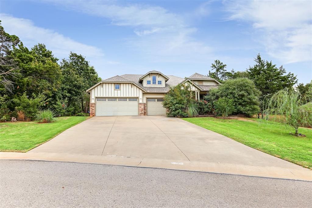 8960 Overlook Drive, Guthrie, OK 73044