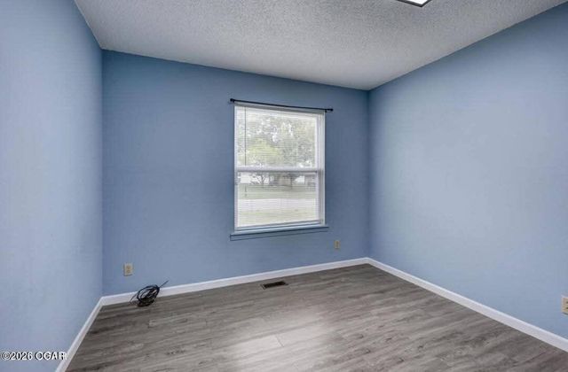 1422 W Macon Street, Carthage, MO 64836