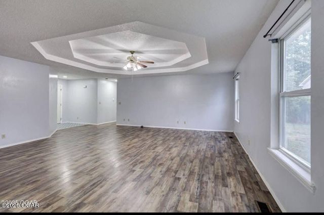 1422 W Macon Street, Carthage, MO 64836