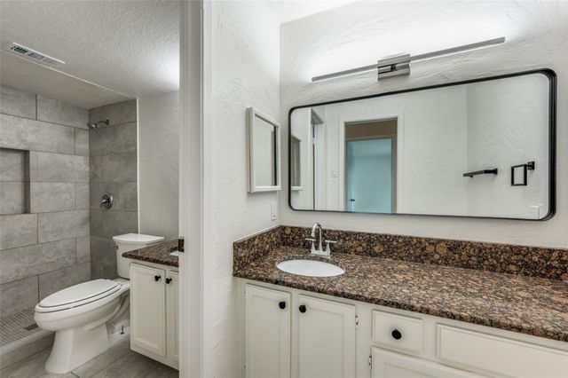 3935 Buena Vista Street A, Dallas, TX 75204