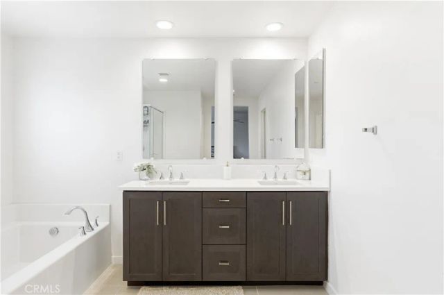 5242 Hayes Court, Fontana, CA 92336