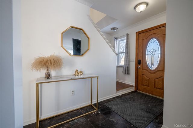 1750 E Woodruff Avenue, Hazel Park, MI 48030