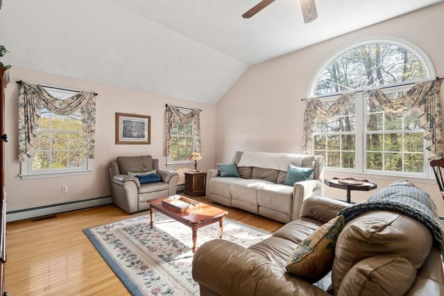 44 Laurel Drive, Hudson, MA 01749