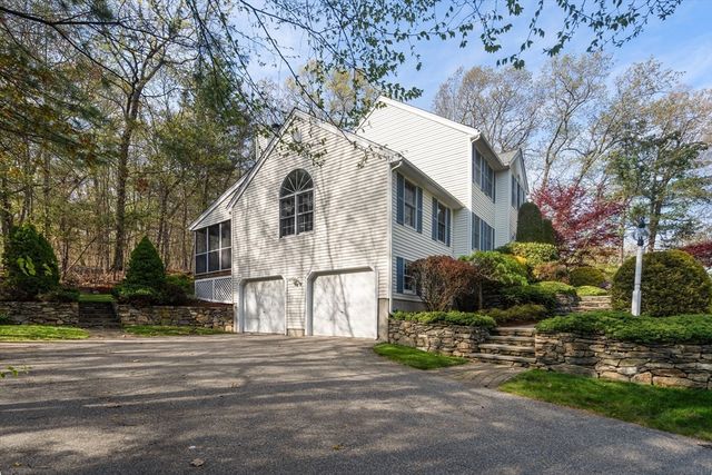 44 Laurel Drive, Hudson, MA 01749