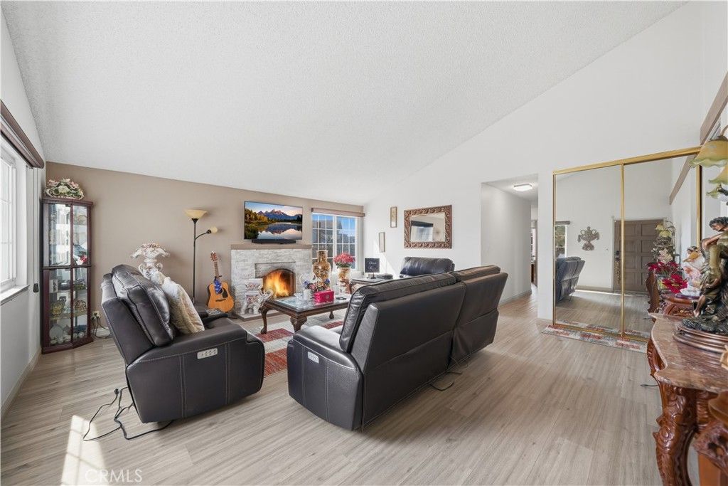 Image 11 of property listing at 11476 Bellatrix Court, San Diego, CA 92126