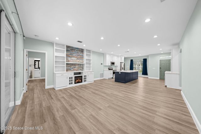 4290 Caparosa Circle, Melbourne, FL 32940