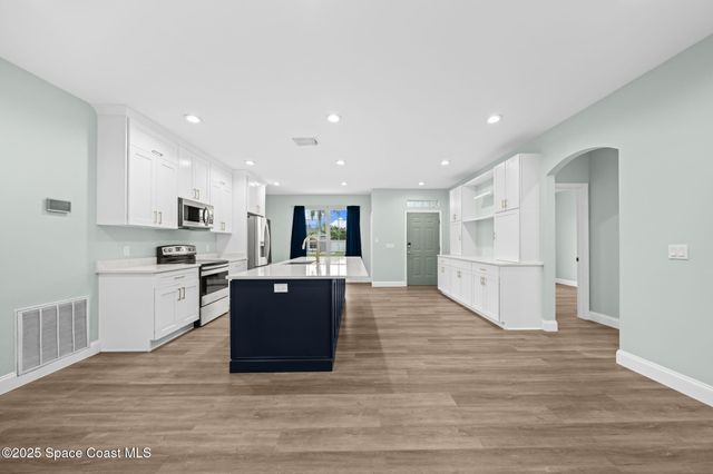 4290 Caparosa Circle, Melbourne, FL 32940