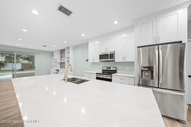 4290 Caparosa Circle, Melbourne, FL 32940