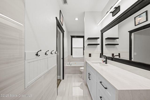 4290 Caparosa Circle, Melbourne, FL 32940