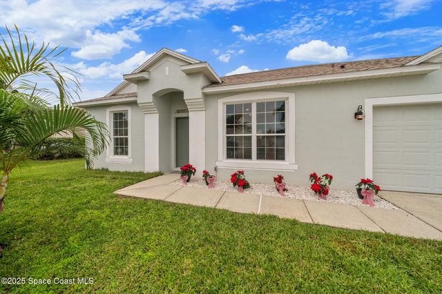 4290 Caparosa Circle, Melbourne, FL 32940