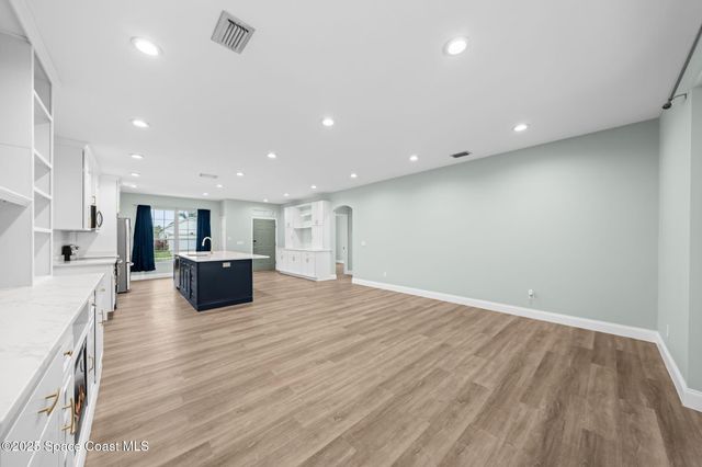 4290 Caparosa Circle, Melbourne, FL 32940