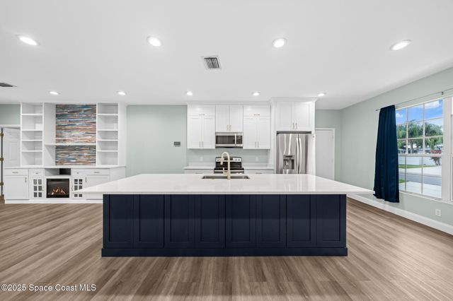 4290 Caparosa Circle, Melbourne, FL 32940