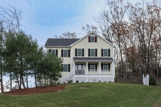 15 Oriole Dr, Groton, MA 01450