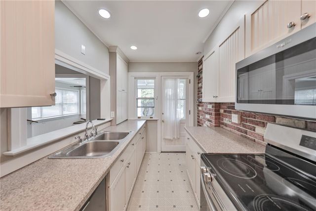 30 South Muhlenberg Street, Allentown City, PA 18104