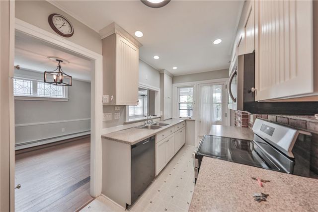30 South Muhlenberg Street, Allentown City, PA 18104