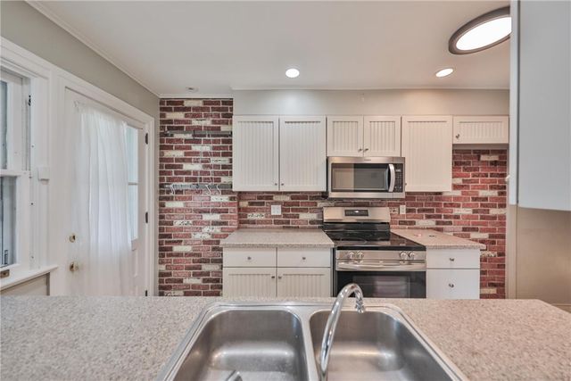 30 South Muhlenberg Street, Allentown City, PA 18104