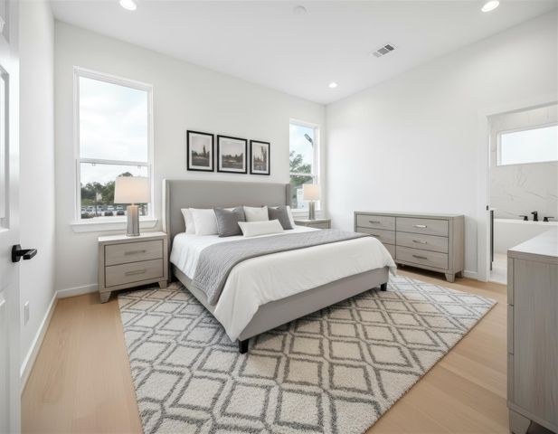 817 Thornton Road G, Houston, TX 77018