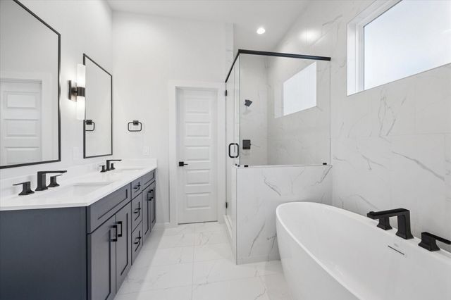 817 Thornton Road G, Houston, TX 77018