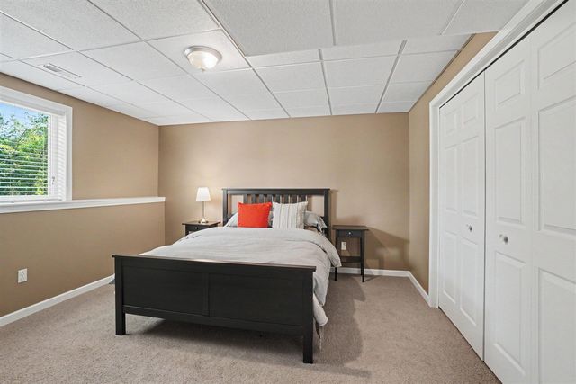 10719 Wood Ridge Drive, Zeeland, MI 49464