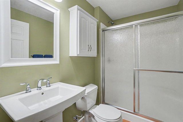 10719 Wood Ridge Drive, Zeeland, MI 49464