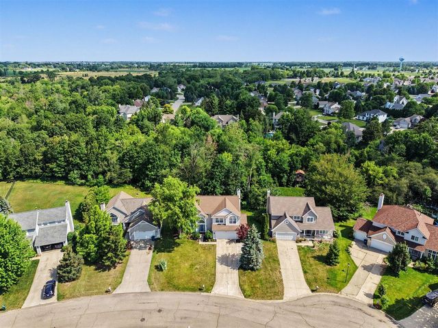 10719 Wood Ridge Drive, Zeeland, MI 49464