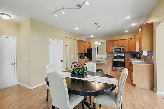10719 Wood Ridge Drive, Zeeland, MI 49464