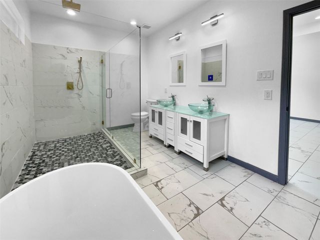 145 Birdie Drive, Hempstead, TX 77445