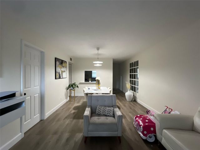 1061 NW 45th Street 8, Pompano Beach, FL 33064