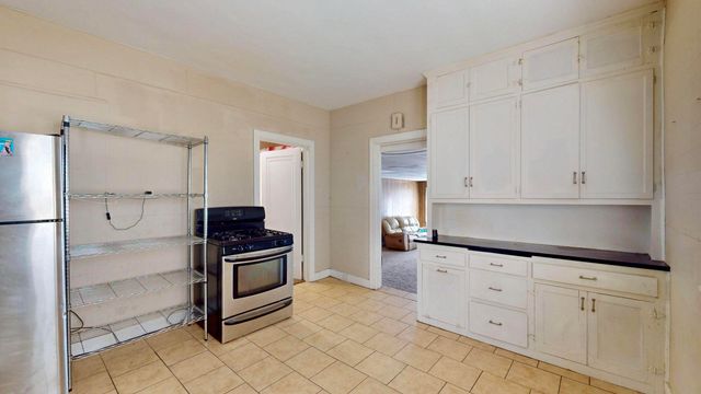 4916 Northcote Avenue, East Chicago, IN 46312