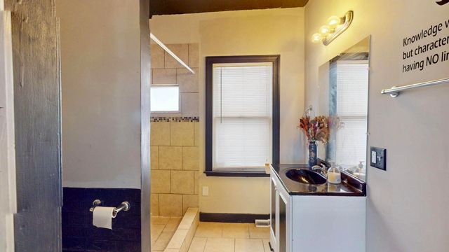 4916 Northcote Avenue, East Chicago, IN 46312