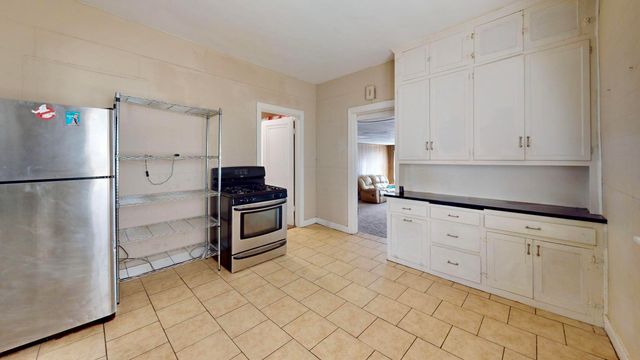 4916 Northcote Avenue, East Chicago, IN 46312