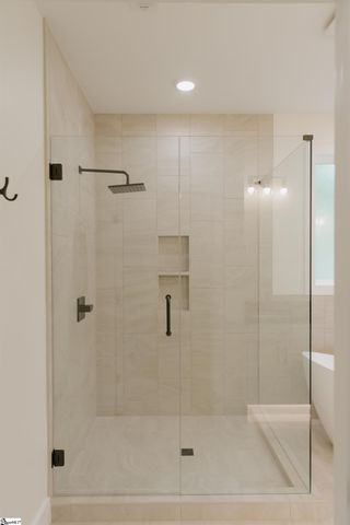 800 Glassy Road, Landrum, SC 29356