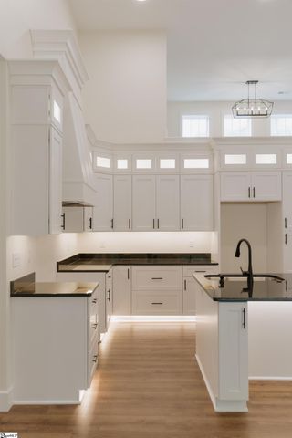 800 Glassy Road, Landrum, SC 29356