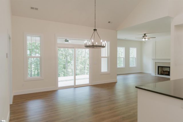800 Glassy Road, Landrum, SC 29356
