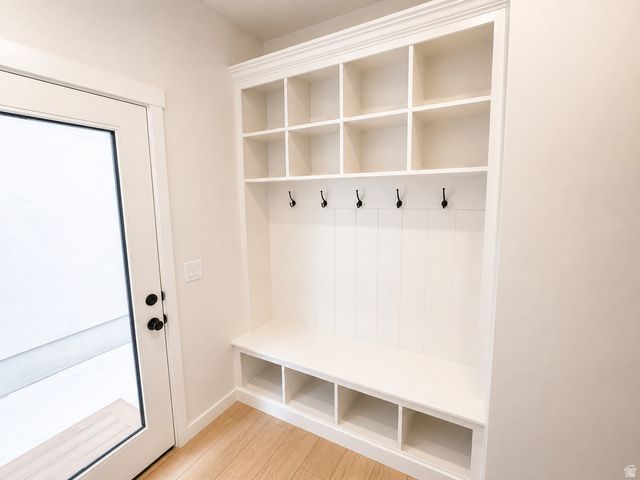 7027 W LAKE AVE, South Jordan, UT 84009