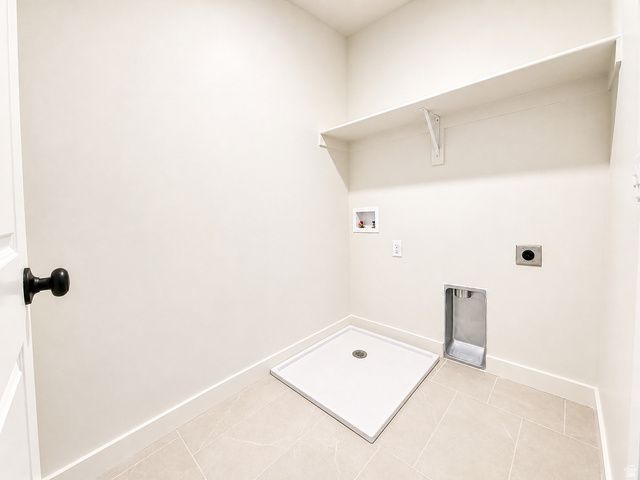 7027 W LAKE AVE, South Jordan, UT 84009