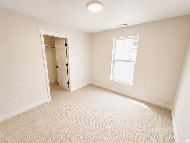 7027 W LAKE AVE, South Jordan, UT 84009