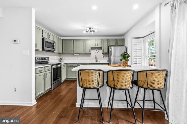 13847 FOUNT BEATTIE CT, Centreville, VA 20121