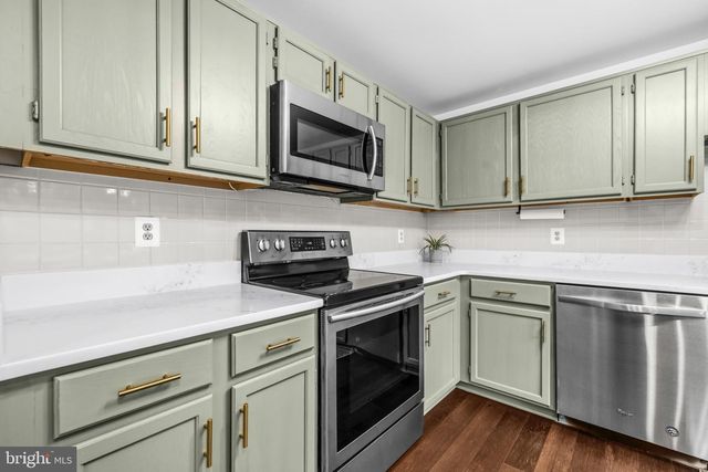 13847 FOUNT BEATTIE CT, Centreville, VA 20121