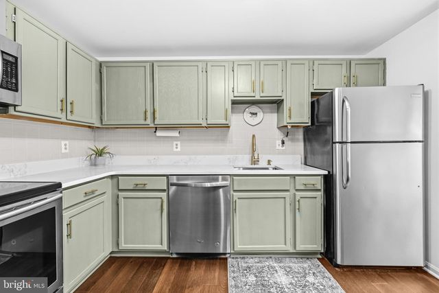 13847 FOUNT BEATTIE CT, Centreville, VA 20121