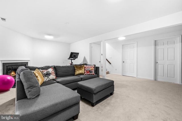13847 FOUNT BEATTIE CT, Centreville, VA 20121