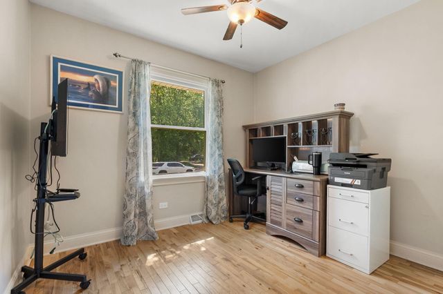 1022 S 18th Street, Chesterton, IN 46304
