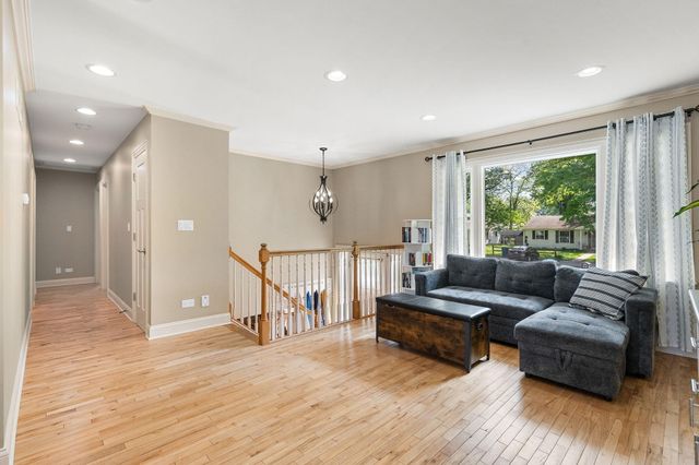 1022 S 18th Street, Chesterton, IN 46304