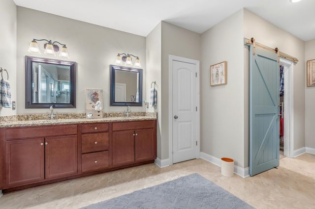 1111 Maccoa Dr., Conway, SC 29526