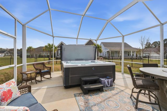 1111 Maccoa Dr., Conway, SC 29526